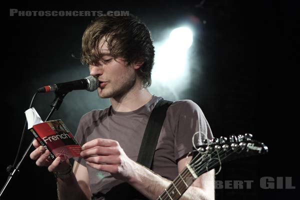 DINOSAUR PILE UP - 2009-04-16 - PARIS - La Maroquinerie - 